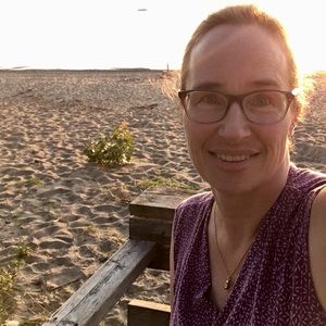 Meet your Posher, Angela